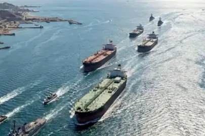 CENTCOM: ABD, Hürmüz Boğazı'nda deniz trafiğine 'acil tehdit' oluşturan 4 İran İHA'sını düşürdü