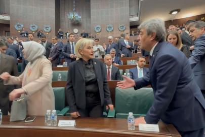 CHP'den istifa eden Nimet Özdemir AK Parti Grup Toplantısı'nda