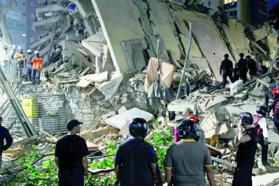 Çifte deprem Venezuela'yı yıktı