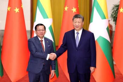 Çin Cumhurbaşkanı Xi, Myanmar Devlet Başkanı ile Bir Araya Geldi