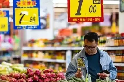 Çin'de perakende satışlar 3,5 yıl sonra geriledi