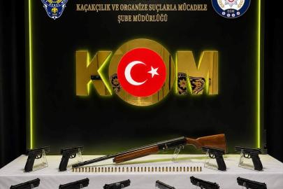 Denizli'de silah kaçakçılığı operasyonunda 3 kişi tutuklandı