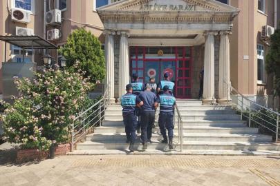 Didim'de 16 kaçak göçmen ve 2 organizatör şüphelisi yakalandı