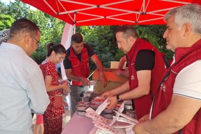 Diyarbakır'da aşure ikramı