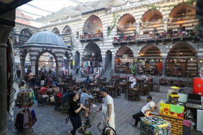 Diyarbakır'daki turizmciler 2 milyon ziyaretçi hedefine ulaşacaklarına inanıyor