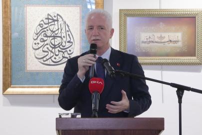 Dolmabahçe'de 'İFTİHAR' Tezhip Sergisi: Geleneksel Sanatlar Geleceğe Taşınıyor