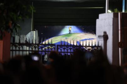 Dünyaca ünlü rapçi Kanye West'in Gürcistan'daki ilk konserine yoğun ilgi gösterildi