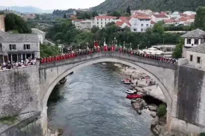 Ecdat topraklarında 516 yıllık gelenek: Mehterin sesi Mostar’ı titretti