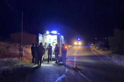 Elazığ'da şarampole devrilen SUV tipi araçtaki 3 kişi yaralandı