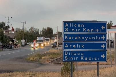 Ermenistan'dan Lübnan'a gönderilen insani yardım tırları Türkiye'ye giriş yaptı
