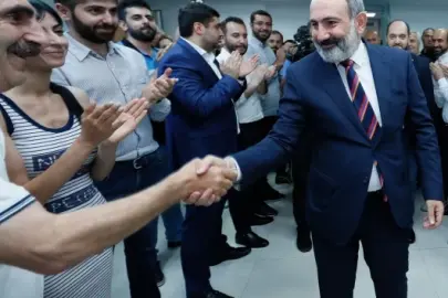 Ermenistan'da 'normalleşme' çatlağı: Milyarder muhalefetten Paşinyan'a operasyon hamlesi