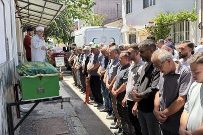 Eskişehir'de trafik kazasında ölen kadının cenazesi defnedildi