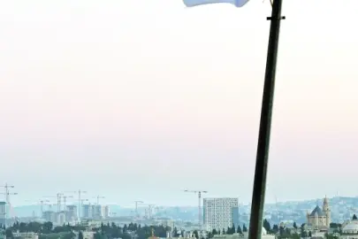 Ezana da savaş açtı