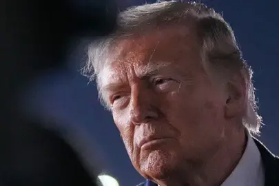 Fox News: Trump İran'a karşı yeni saldırı emri vermeye yaklaştığını söyledi