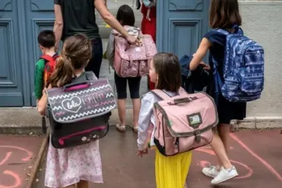 Fransa'da aşırı sıcak havalar eğitimi de vurdu: Yarın 845 okul kapalı olacak