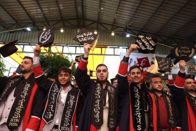 Gaziantep Üniversitesi'nin Suriye'deki fakültesinden mezun olan 100 öğrenci için tören düzenlendi