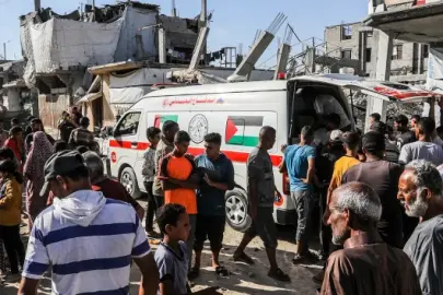 Gazze'de aynı aileden 5 kişi dahil 9 Filistinli katledildi