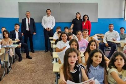 Gelibolu'da 5 bin 206 öğrenci karne heyecanı yaşadı