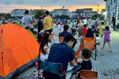 Gelibolu'da anaokulu öğrencilerinin çadır kampı etkinliği