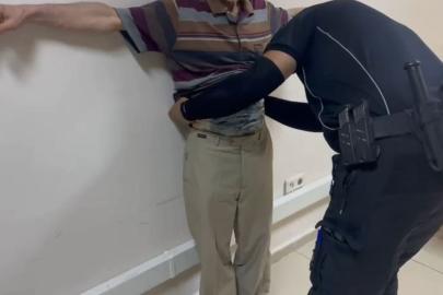 Hatay'da aranan şahıs yakalandı, 500 gram esrar ele geçirildi