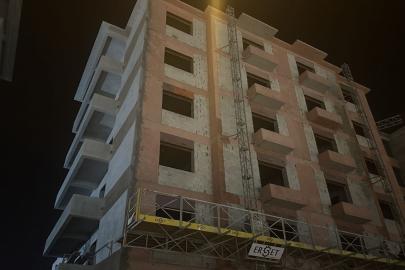 Hatay'da inşaattan düşen işçi öldü