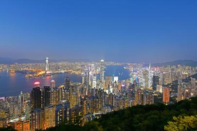 Hong Kong, İlk Beş Yıllık Plan Kapsamında Ekonomik Kalkınmayı ve İstihdamı Artıracak