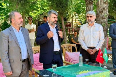 HÜDA PAR'lı Dinç, Çermik'te muhtar ve vatandaşlarla buluştu