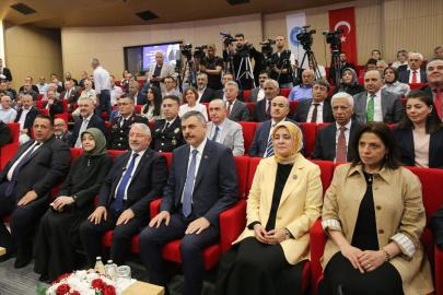 İçişleri Bakanı Çiftçi, Çorum'da fahri hemşehrilik berat töreninde konuştu Açıklaması