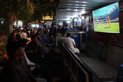 Iraklıların, ülke milli takımının Dünya Kupası maçı öncesi heyecanı sokaklara yansıdı