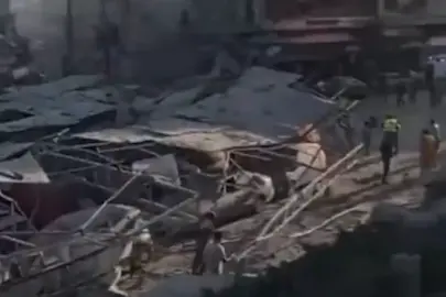 İşgalci İsrail Lübnan'da hastane vurdu