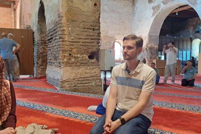 İspanyol Juan, Hristiyanlar için kutsal kabul edilen İznik Ayasofya Camii'nde Müslüman oldu
