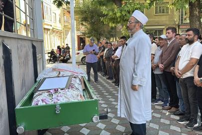Isparta'da ölü bulunan gençlerden birinin cenazesi Afyonkarahisar'da defnedildi