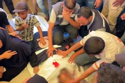 İsrail Gazze'de sivil aracı vurdu: Sınavdan çıkan genç kız ve sağlık görevlisi katledildi