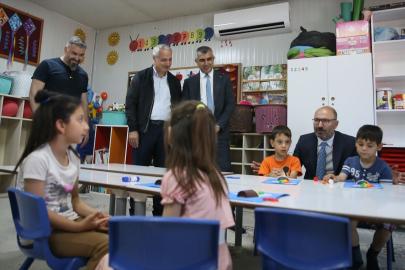 İstanbul Bahçelievler Milli Eğitim Müdürlüğünden Pazarcık'taki öğrencilere destek ve moral ziyareti