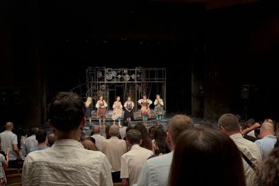 İstanbul Devlet Tiyatrosu, "Lysistrata" oyunuyla Bulgaristan'da sahne aldı