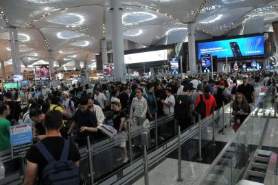 İstanbul Havalimanı'nda okulların kapanmasıyla tatil yoğunluğu başladı ?