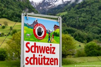 İsviçre'de nüfusu 10 milyon ile sınırlandırma referandumu