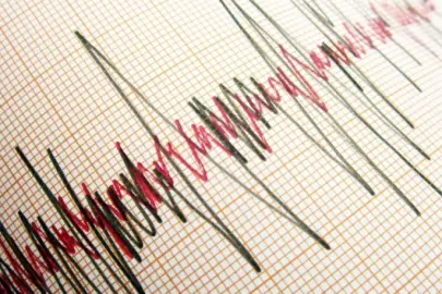 İtalya'da 6,2 büyüklüğünde deprem oldu