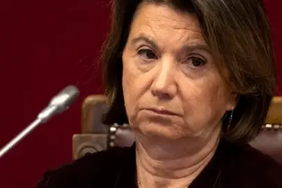 İtalyan Bakan Roccella'nın eşi Vico Gölü'nde kayboldu: Havadan ve karadan arama desteği