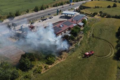 Kastamonu'da dinlenme tesisi, çıkan yangında hasar gördü