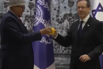 Katliam sürerken skandal görüntüler: Somaliland Cumhurbaşkanı İsrail'de kadeh tokuşturup 'Müslümanların selamını getirdim' dedi