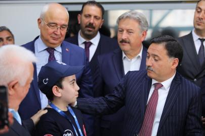 Kayseri Valisi Çiçek, teknoloji atölyesinin açılışını yaptı