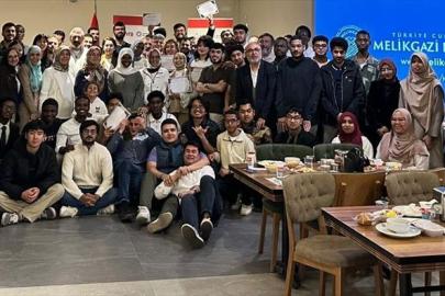 Kayseri'de uluslarası öğrencilerin bayram ve mezuniyet sevinci