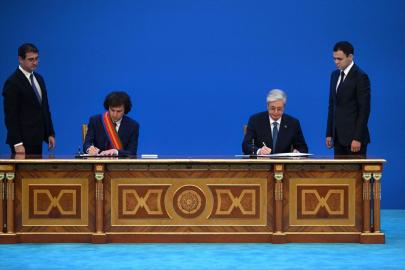 Kazakistan ile Gürcistan arasında stratejik ortaklık kurulmasına ilişkin bildiri imzalandı