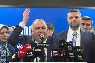 Keçiören Belediye Başkanı Mesut Özarslan AK Parti'ye Katıldı: 'Halka Hizmet Belediyeciliği Tek Felsefemiz'