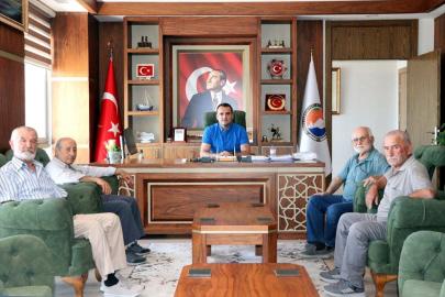 Kıbrıs Gazilerinden Finike Kaymakamı Musa Kazım Çelik'e veda ziyareti