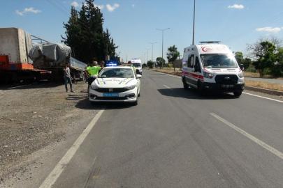 Kilis'te elektrik direğine çarpan araçtaki 1 kişi yaralandı