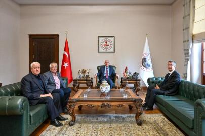 Kırklareli Valisi Turan, kaymakam Orhan ile köy muhtarlarını makamında kabul etti