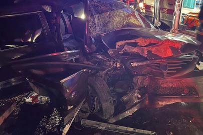 Kırklareli'nde iki otomobilin çarpıştığı kazada 2 kişi öldü