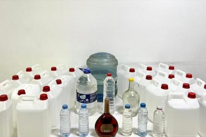 Kırşehir'de 120 litre etil alkol ve sahte içki ele geçirildi